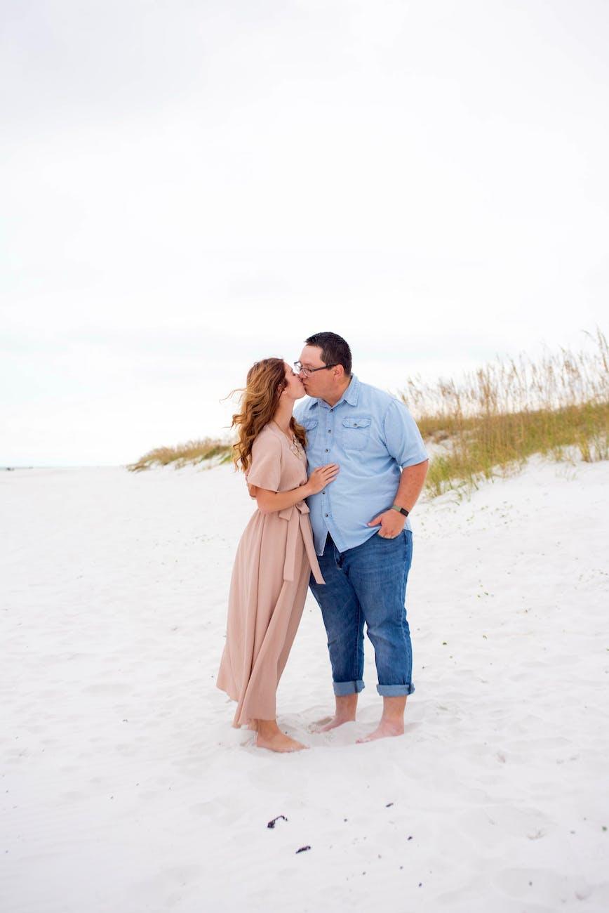 couple kissing on a beach